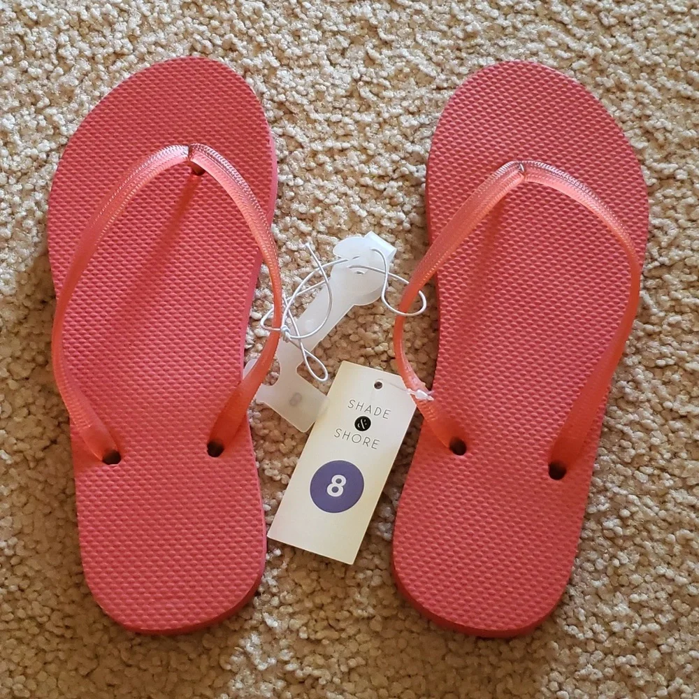 Shade & Shore Flip Flops- 2 pairs - Picture 6 of 8